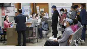 일반인 접종 첫날…“맘 편히 손주보고 마스크 해방” 