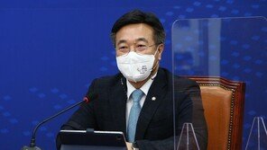 윤호중, 2차 추경 거론… “경제에 특급 윤활유 될 것” 