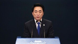 文, 소통수석에 박수현… ‘믿을 맨’으로 임기말 국정 안정화