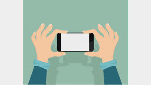 “네 XX 나왔다” 병사 알몸 찍고 성희롱한 부사관…“친한 사이 장난” 해명