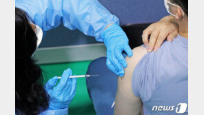 근육통 치료하러 온 중학생에 코로나 백신 접종한 병원