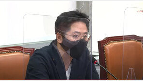 與 이동학 “조국 회고록, 시점 안타까워…민주당 선 긋고 가야”