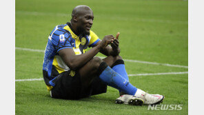 루카쿠, 득점왕 호날두 제치고 세리에A MVP