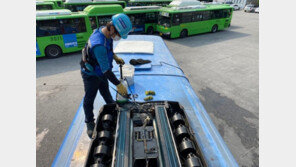 지하철·시내버스 ‘에어컨 세척’ 집중 방역…최고단계 유지