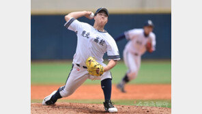 [포토] 진갑용 코치의 아들 경북고 진승현의 역투