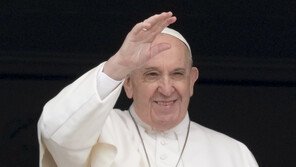 사제 아동 성범죄에 칼 뺀 교황청…38년 만에 교회법 개정
