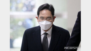 文대통령-여권 기류 변화에…‘이재용 광복절 사면’ 현실화하나