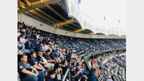 “백신 맞은 분, 전용석에 모십니다”… 뉴욕주민 절반 접종완료