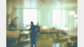 만취해 응급실 간호사 얼굴 마구 때리고 멱살 잡은 30대 여성