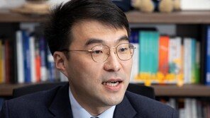 김남국 “윤석열, 전형적 내로남불…가족 수사 발끈”