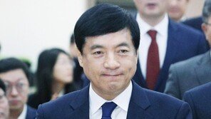 이성윤 ‘보은 영전’ 논란…사상 최초 ‘피고인’ 서울고검장