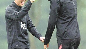 투르크멘 밀집수비 뚫기, 속공이냐 고공이냐