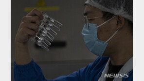 시노백 “부스터샷 접종시 항체수준 20배로 높아져”