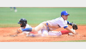 [포토] 장민혁 ‘몸을 날려서라도’