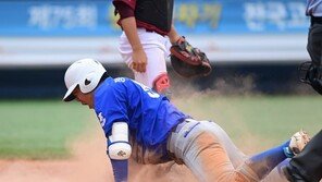 [포토] 정승채 ‘실책 틈타 홈까지’