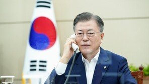 문 대통령 지지율 38.3%로 하락…국민의힘 38.0% 민주 29.7%