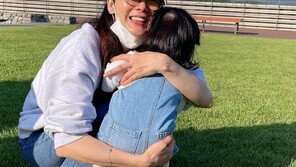최지우, 튼튼하게만 자라다오…딸과 행복한 근황