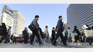 5월 고용보험 가입자 44만명 증가에도…구직급여 넉달째 1조원대