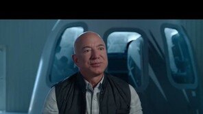 베이조스, 자신의 유인캡슐 타고 다음달 우주여행 간다