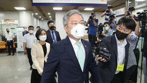 ‘선거법 위반’ 최강욱 1심 벌금 80만원…의원직 유지