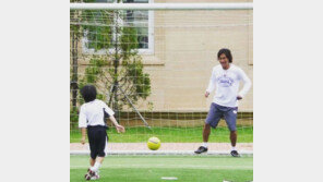 이강인, ‘스승’ 유상철 추모 “제가 드릴 수 있는 가장 큰 기쁨은…”