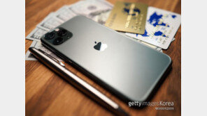 “수리 맡겼다 나체사진 유출”…애플, 피해자에 수십억 지급