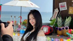 ‘서머 퀸’ 브레이브걸스 유정, 청순미 가득