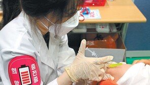 백신 맞고싶은 20대… 수능 재응시, 軍휴가 반납, 뉴욕 여행도 