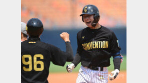 [포토] 신동준 ‘만루 찬스 잡았어!’