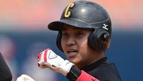 [포토] 강산 ‘3회말에 바로 재역전!’