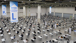 일자리 80% 회복됐다는데…고령층 쏠림·3040 외면 ‘여전’