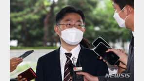 이정수 “검찰, 엄정·겸허해야”…중앙지검장 취임 당부