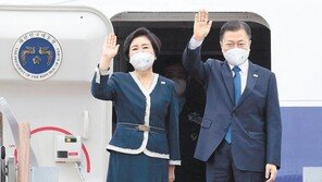 文대통령, G7 참석 위해 출국