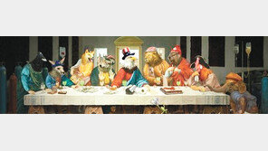 G7 조롱한 中…예수 자리에 美-日은 시바견