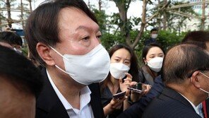 윤석열, 이준석에 “큰 기대”…입당 질문에 “국민 가리키는 대로”