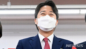 홍준표 복당에 입 연 이준석 “걸림돌 없어…늦출 이유 없다”