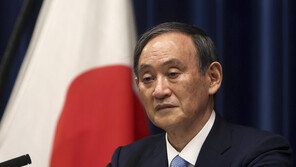 日스가 “한일회담 할 환경 아냐…징용·위안부 문제 정리해야”