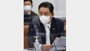 ‘천안함 수장’ 발언에 與 내부에서도 “상상 어려운 막말” 성토