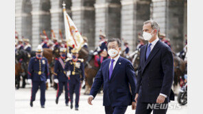 文 “코로나로 힘들었던 마드리드, 새 미래로 나가길 기대”