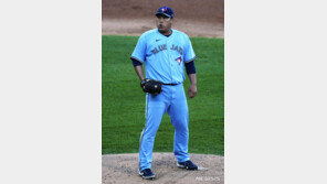 류현진, QS 달성하고도…불펜 난조에 6승 무산