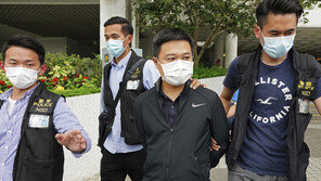 홍콩 경찰, 반중매체 편집장 등 5명 긴급 체포