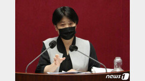 윤희숙, 대선출마 선언…“한국경제 꽉 막힌 혈맥 뚫겠다”