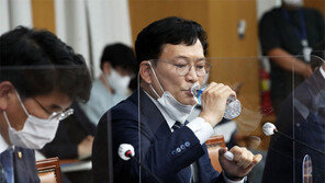 宋 ‘대깨문’ 발언에 갈라진 與… “대표가 최대 리스크” vs “당연한 걱정”