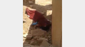 ‘친족혼 거부’ 18세 소녀 명예살인…죽어가는 장면 촬영한 잔혹가족