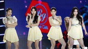 브레이브걸스, 스태프 코로나19 확진으로 선제적 검사 “일정 중단” 