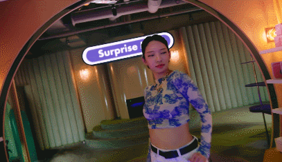 팬 2만5000명 보유한 22세 그녀, 사람이 아니었다