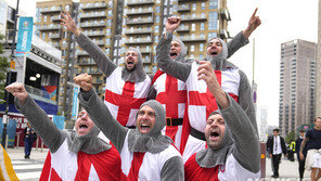 노벨상 수상자 “英서 새로운 변이 나올수도”…봉쇄 해제 경고