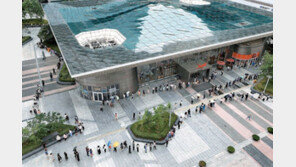 “하루 2000명 갈수도”… 이대론 4단계 ‘셧다운’ 