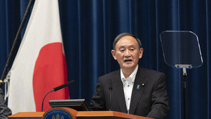 최악 몰린 日스가…긴급사태·무관중으로 장기집권 발판 사라져