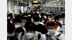 신규 확진 1300명 안팎 ‘사상 최다’ 예상…오늘 ‘수도권 4단계’ 발표할 듯